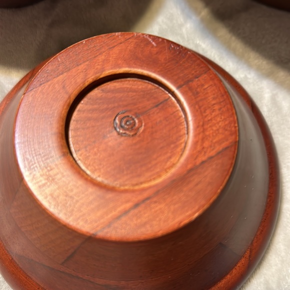 Wooden Salad Bowl Dinner Set—8 Serving Bowls & Large Fork & Spoon - Picture 3 of 10